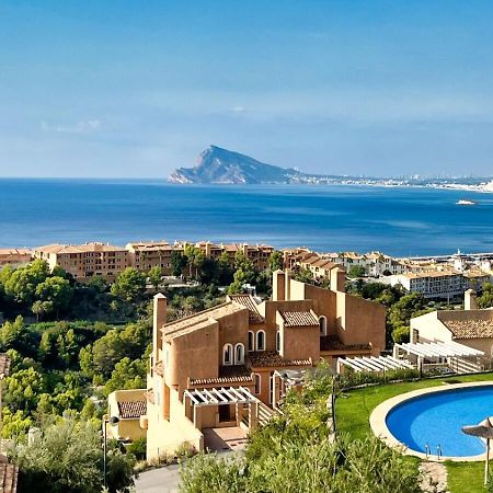 Charming Townhouse With Sea Views & Pool In Altea Villa กัลเป ภายนอก รูปภาพ